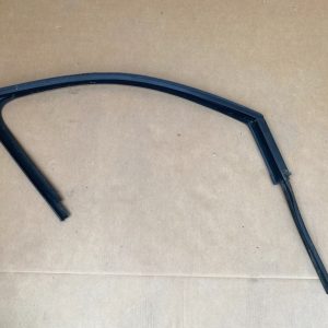 Cheder geam dreapta fata VW Golf 7 5G4837432A 5G4 837 432 A la 0 km - Dezmembrari Auto