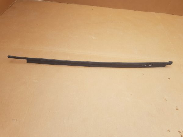 Cheder geam dreapta fata VW Passat B8 3G0837479 3G0 837 479 - Dezmembrari Auto