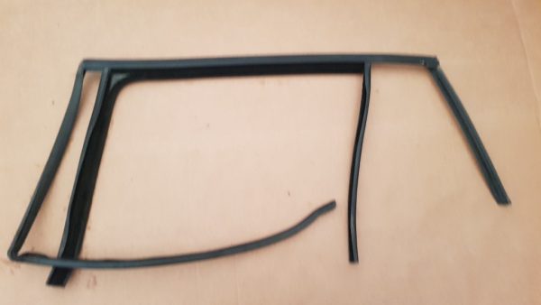 Cheder geam stanga spate VW Golf 7 variant 5G9839431A 5G9 839 431 A - Dezmembrari Auto