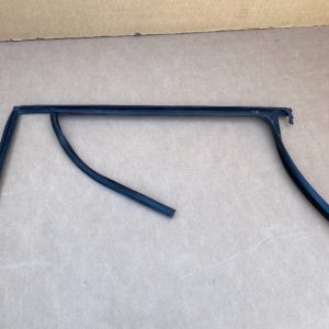 Cheder geam usa stanga spate VW Passat B8 variant 3G9839431 3G9 839 431 - Dezmembrari Auto