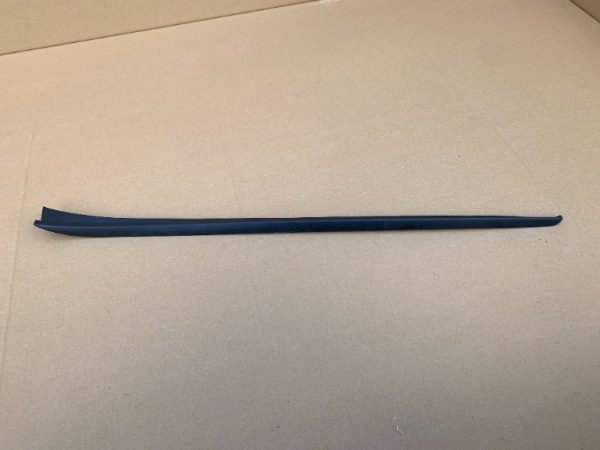 Cheder parbriz stanga VW Passat B8 facelift 2020 3G0854327 3G0 854 327 - Dezmembrari Auto