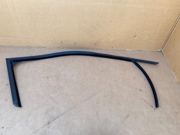Cheder usa dreapta Audi A3 8P 2 usi 8P3837440 8P3 837 440 - Dezmembrari Auto