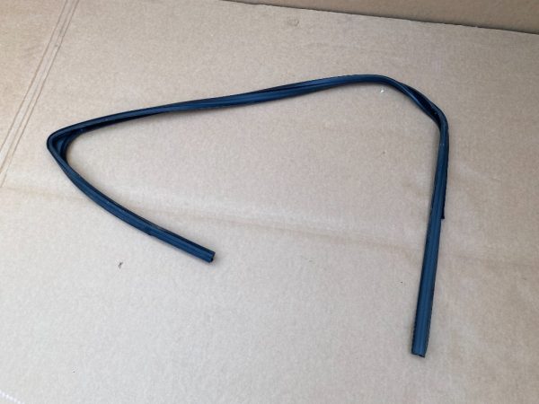 Cheder usa dreapta Opel Corsa E 2 usi 13189923 - Dezmembrari Auto