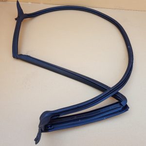 Cheder usa stanga spate VW Arteon 3G8868119 3G8 868 119 - Dezmembrari Auto
