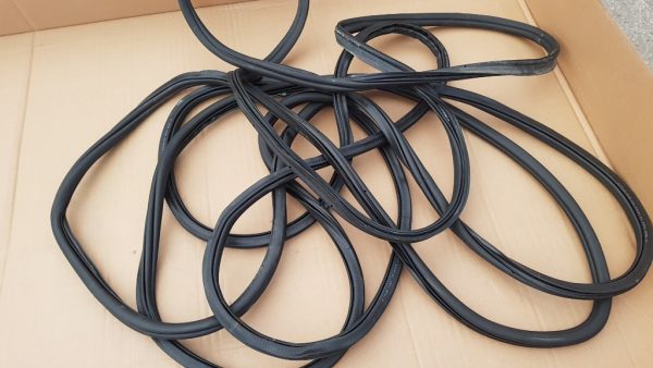 Cheder usa dreapta fata VW Golf 7 5G4867912B 5G4 867 912 B - Dezmembrari Auto