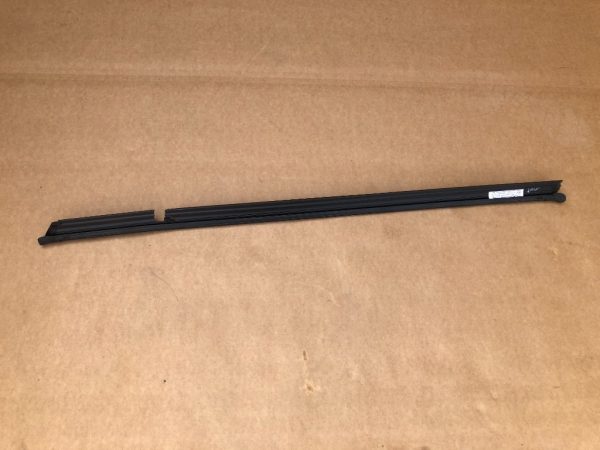 Cheder usa stanga spate VW Passat B8 limuzina 3G5839479 3G5 839 479 - Dezmembrari Auto