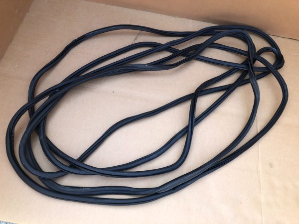 Cheder usa stanga spate VW Passat B8 limuzina 3G5867913K 3G5 867 913 K - Dezmembrari Auto
