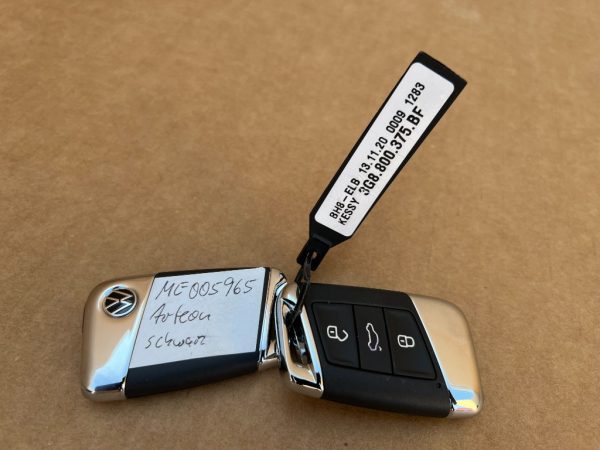 Cheie / telecomanda VW Arteon facelift 2021 la 0 km - Dezmembrari Auto
