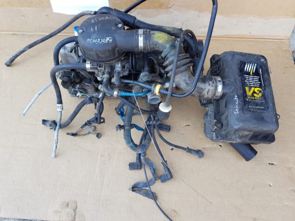 Chiulasa completa cu ax came Fiat Seicento 1.1 benzina - Dezmembrari Auto