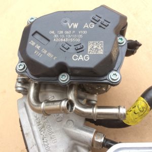 Clapeta acceleratie Audi A4 2.0 tdi 2015 04L128063P 04L 128 063P - Dezmembrari Auto