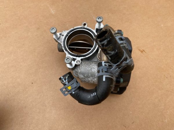 Clapeta acceleratie Audi A6 C7 2016 2.0 tdi 04L128059T 04L 128 059 T la 0 km - Dezmembrari Auto