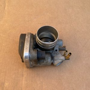 Clapeta acceleratie VW Caddy 1.6i 06A133062AB 06A 133 062 AB - Dezmembrari Auto