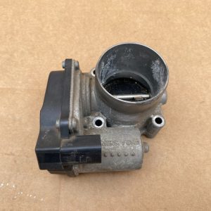 Clapeta acceleratie VW Golf 5 1.4 tsi 03C133062C 03C 133 062 C - Dezmembrari Auto