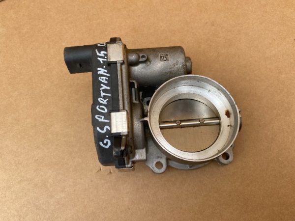 Clapeta acceleratie VW Golf Sportsvan 1.5 tsi 04E133062F 04E 133 062 F - Dezmembrari Auto