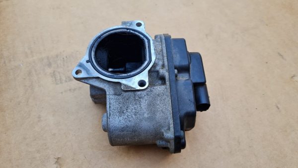 Clapeta acceleratie VW Passat B6 2.0 tdi 03G131501 03G 131 501 - Dezmembrari Auto