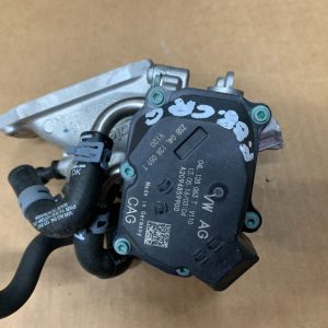 Clapeta acceleratie VW Passat B8 2.0 tdi 04L128063T 04L 128 063 T la 0 km - Dezmembrari Auto