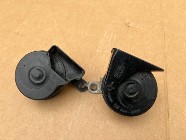 Claxoane set low high Mercedes E class w211 din 2004 - Dezmembrari Auto