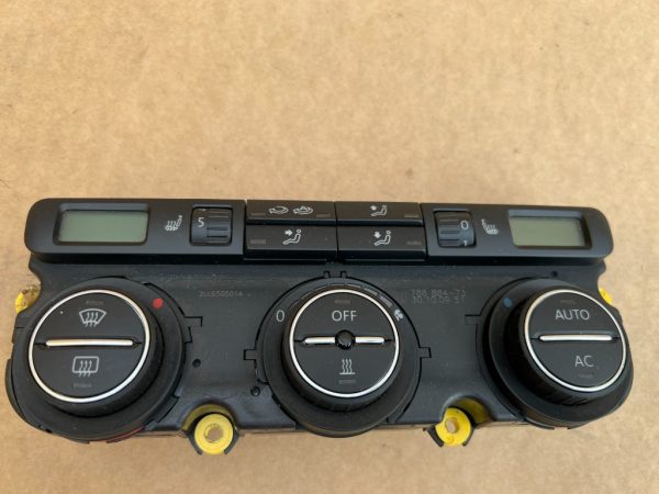 Climatronic VW cu incalzire scaune 1K0907044DC 1K0 907 044 DC - Dezmembrari Auto