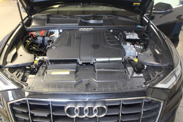 Compresor AC clima Audi Q8 2019 - Dezmembrari Auto