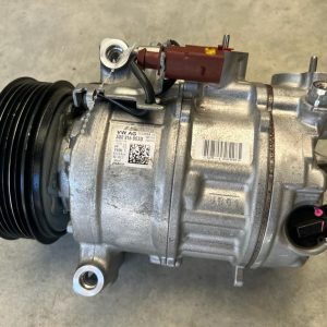 Compresor AC clima VW Polo 2G 1.0 3Q0816803D 3Q0 816 803 D - Dezmembrari Auto
