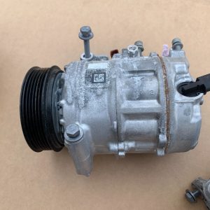 Compresor AC freon R1234YF VW Transporter T6 2021 7LA816803A 7LA 816 803 A - Dezmembrari Auto