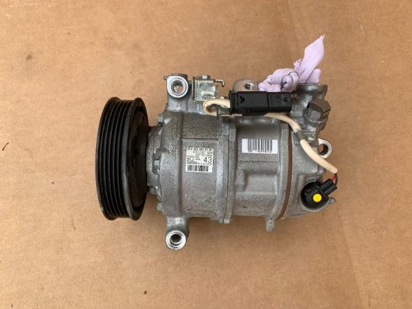 Compresor AC Mercedes B Class B200 W246 1.6 A0038304360 la 0 km - Dezmembrari Auto
