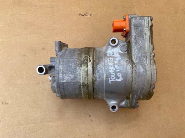 Compresor AC VW Touareg CR hybrid 4G0816797C 4G0 816 797 C - Dezmembrari Auto