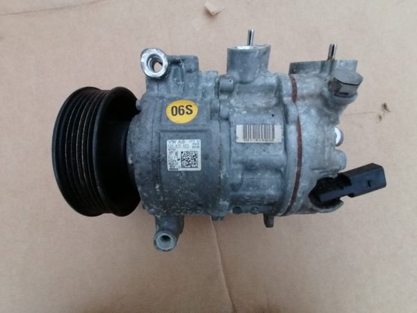 Compresor Audi A3 8V 2.0 tdi 5Q0820803 5Q0 820 803 - Dezmembrari Auto