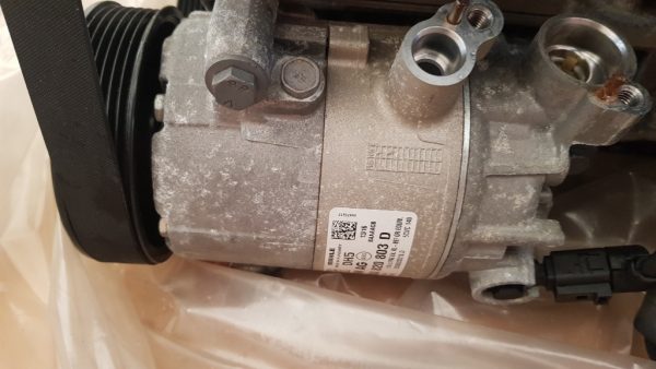 Compresor clima AC VW Golf 7 freon R-134A 5Q0820803D 5Q0 820 803 D - Dezmembrari Auto