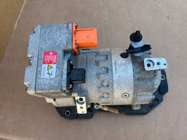 Compresor clima AC VW ID3 ID.3 1EA820808B 1EA 820 808 B - Dezmembrari Auto