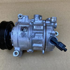 Compresor clima Audi Q8 la 0 km 4M0820803 4M0 820 803 - Dezmembrari Auto