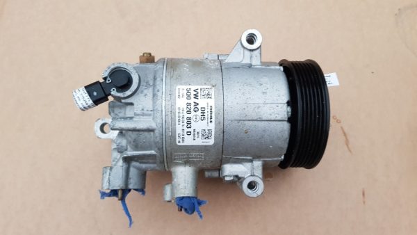 Compresor clima VW Golf 7 freon R-134A 5Q0820803D 5Q0 820 803 D - Dezmembrari Auto