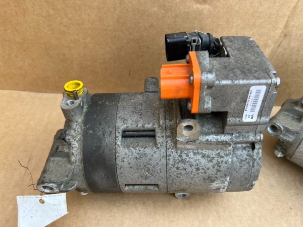 Compresor clima VW hybrid / electric 12E820803A, 12E 820 803 A - Dezmembrari Auto