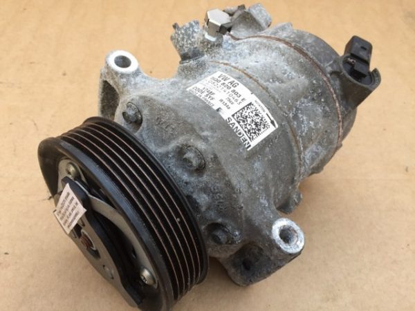 Compresor clima VW Passat B8 1.4 TSI CZEA 5Q0 820 803 E 5Q0820803E - Dezmembrari Auto
