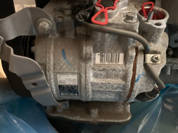 Compresor Mercedes R Class W251 2015 A0032302211 la 0 km - Dezmembrari Auto