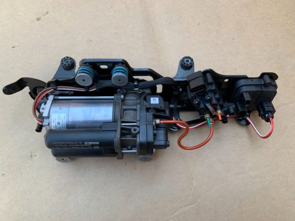 Compresor perne aer cu bloc valve Audi E-Tron 2021 4KE616006E 4KE 616 006 E la 0 km - Dezmembrari Auto
