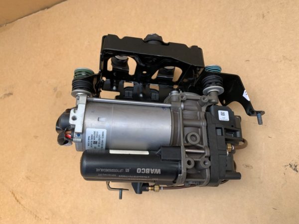 Compresor suspensie perne aer Audi Q8 2019 4M0616005G 4M0 616 005 G la 0 km - Dezmembrari Auto - imagine 2
