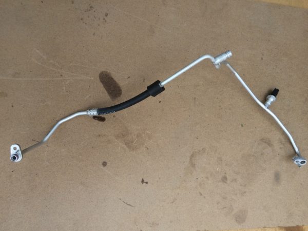 3Q0820741D 3Q0 820 741 D Conducta AC VW Passat B8 - Dezmembrari Auto