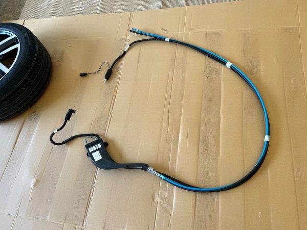 Conducta alimentare motorina la 0 km VW Golf 7 5q0200059HM 5q0 200 059 HM - Dezmembrari Auto