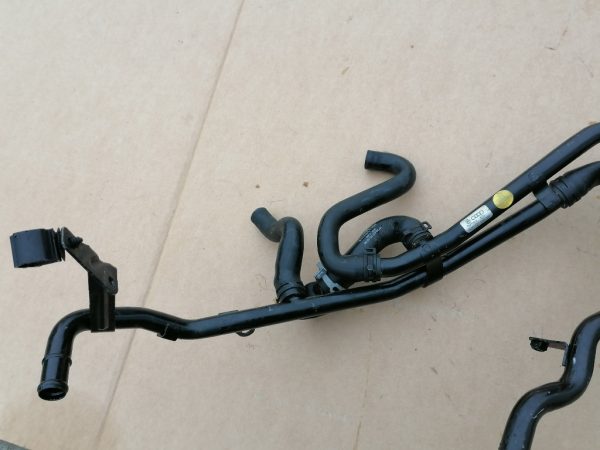 Conducta apa Audi A3 8V 2.0 tdi 5Q0121064AM 5Q0 121 064 AM - Dezmembrari Auto