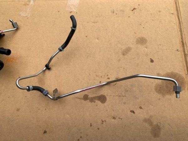 Conducta egr VW Arteon 2.0 tdi 04L131582E 04L 131 582 E la 0 km - Dezmembrari Auto