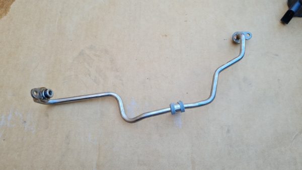 Conducta turbina VW Golf 7 1.4 tsi 04E145140E 04E 145 140 E - Dezmembrari Auto