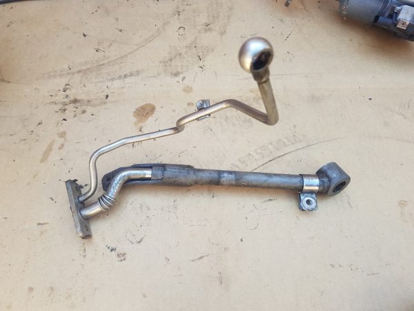 Conducta ulei turbo Audi A3 8P 2009 1.6 tdi 03L145535A 03L 145 535 A - Dezmembrari Auto