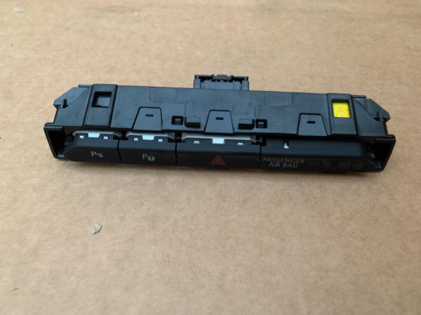 Consola butoane senzori parcare, park assist si avarie VW Arteon 3G1853770A 3G1 853 770 A - Dezmembrari Auto