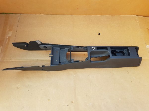 Consola centrala Audi A3 8P 8P1863244 8P1 863 244 - Dezmembrari Auto