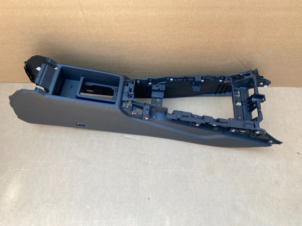 Consola centrala Audi A5 F5 2018 8W0864981B 8W0 864 981 B - Dezmembrari Auto