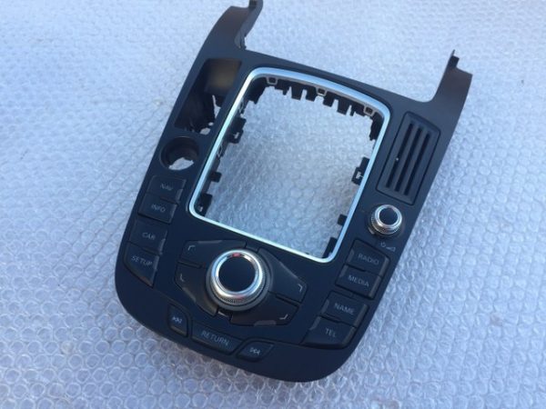 Consola centrala butoane Audi Q5 2009 8T0 919 611 A 8T0919611A - Dezmembrari Auto