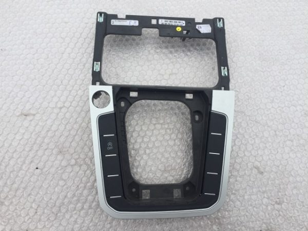 Consola centrala butoane VW Passat B8 1.4 TSI CZCA 3G1 864 263 3G1864263 - Dezmembrari Auto