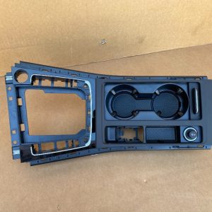 Consola centrala cu suport pahare VW Golf 7 2019 5G2863245F 5G2 863 245 F volan dreapta - Dezmembrari Auto