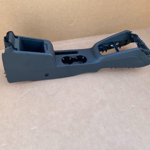 Consola centrala suport cotiera VW Jetta 2017 - Dezmembrari Auto